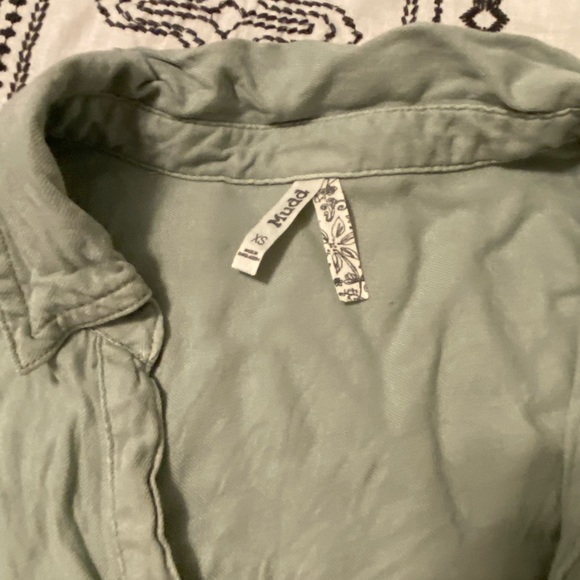 Shirt - Picture 2 of 2